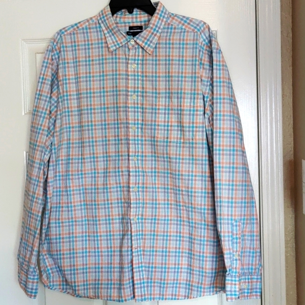 Gap classic fit multicolor plaid button up shirt. XL